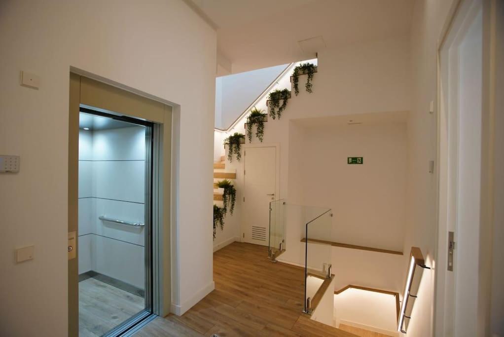 Mini Hotel In The Heart Of Sevilla For Exclusive Usage Exteriör bild