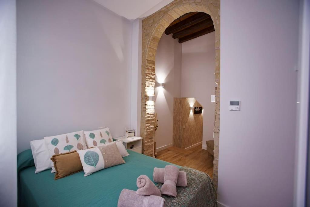 Mini Hotel In The Heart Of Sevilla For Exclusive Usage Exteriör bild