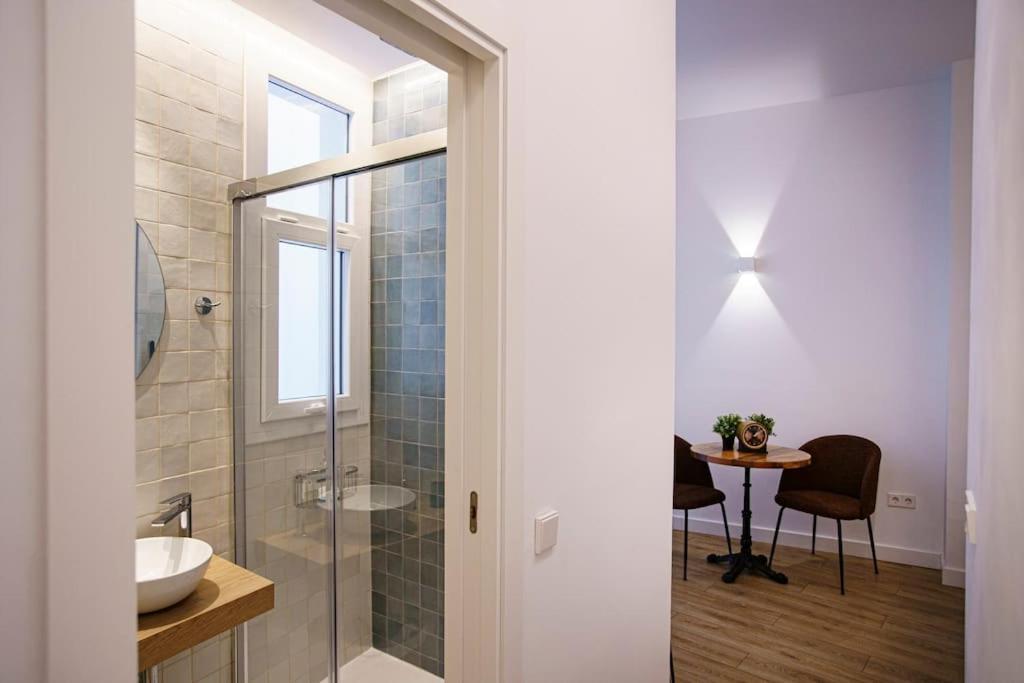 Mini Hotel In The Heart Of Sevilla For Exclusive Usage Exteriör bild